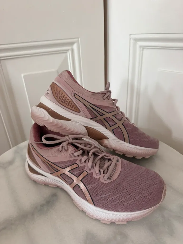 Käytetty Asics Gel Nimbus 22 bike — kuva 4 / 7