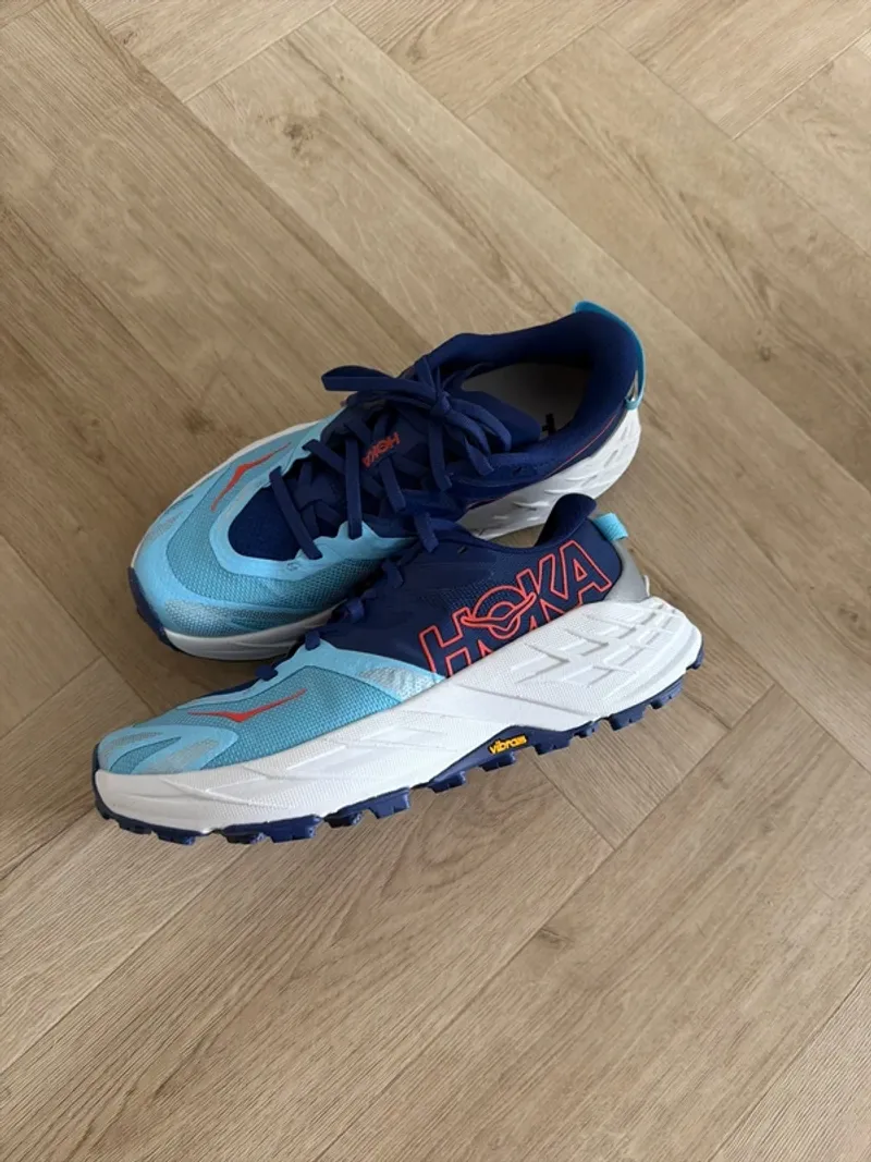 Käytetty Hoka Speedgoat 7 Running Shoes