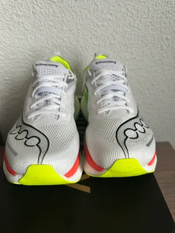 Używany Saucony Endorphin Elite 3 bike — zdjęcie 2 z 4