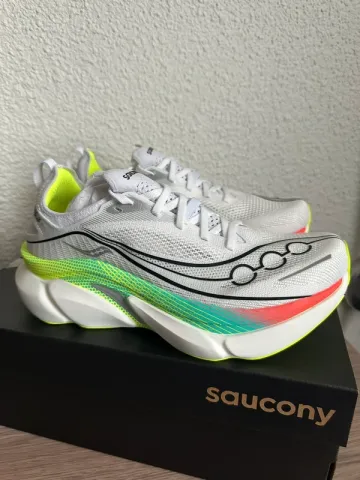 Używany Saucony Endorphin Elite 3 bike — zdjęcie 1 z 4