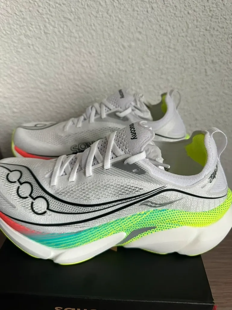 Używany Saucony Endorphin Elite 3 bike — zdjęcie 4 z 4