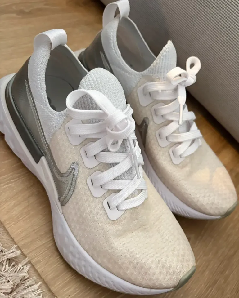Brugt White React Infinity Run bike — billede 7 af 7