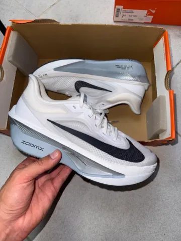 Używany White Zoom Fly 6 bike — zdjęcie 2 z 7