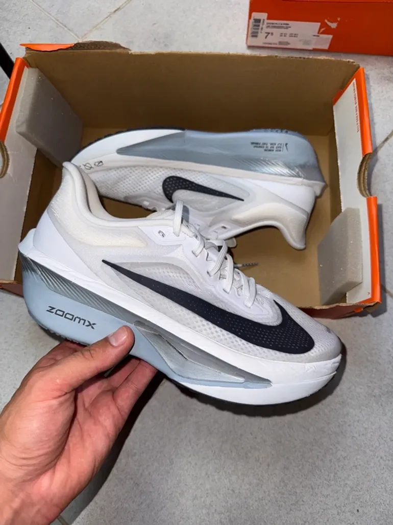 Używany White Zoom Fly 6 bike — zdjęcie 2 z 7