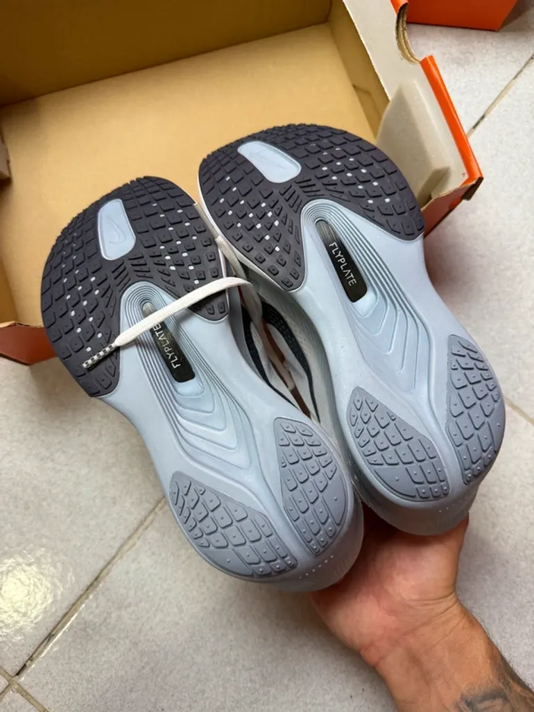 Używany White Zoom Fly 6 bike — zdjęcie 5 z 7