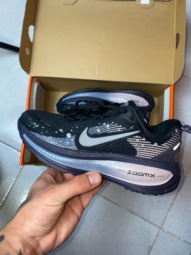 Nike Vomero 18 SE bike de segunda mano — imagen 5 de 8