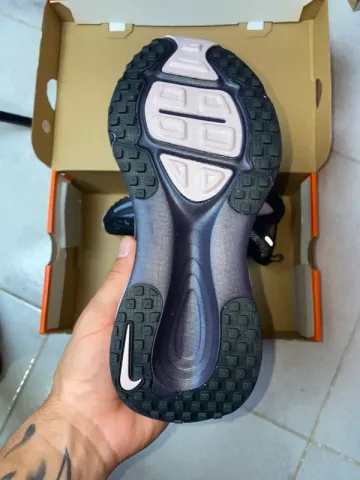 Nike Vomero 18 SE bike de segunda mano — imagen 6 de 8