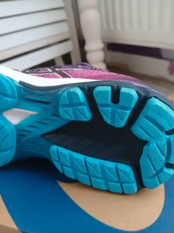 Used Asics Running Shoes bike — image 5 of 9