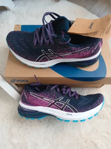 Used Asics Running Shoes bike — image 1 of 9