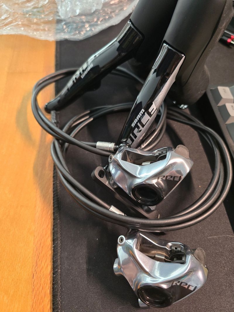 Used Sram Force AXS D1 Shift-Brake Lever Set Drivetrain & Pedals