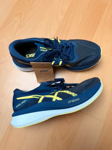 Used Asics Magic Speed 3 bike — image 1 of 6