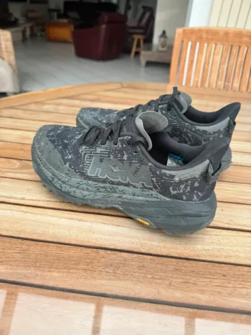 Used Hoka Speedgoat 6 bike — image 1 of 5