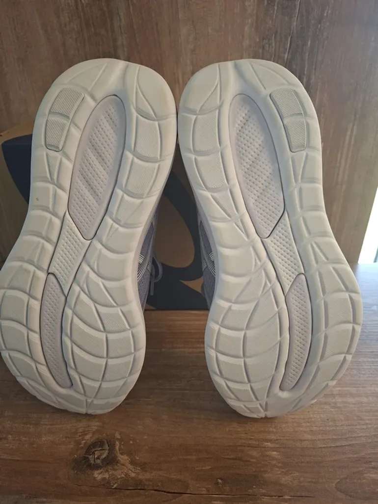 Used Ideal Gel-Cumulus 28 bike — image 4 of 4