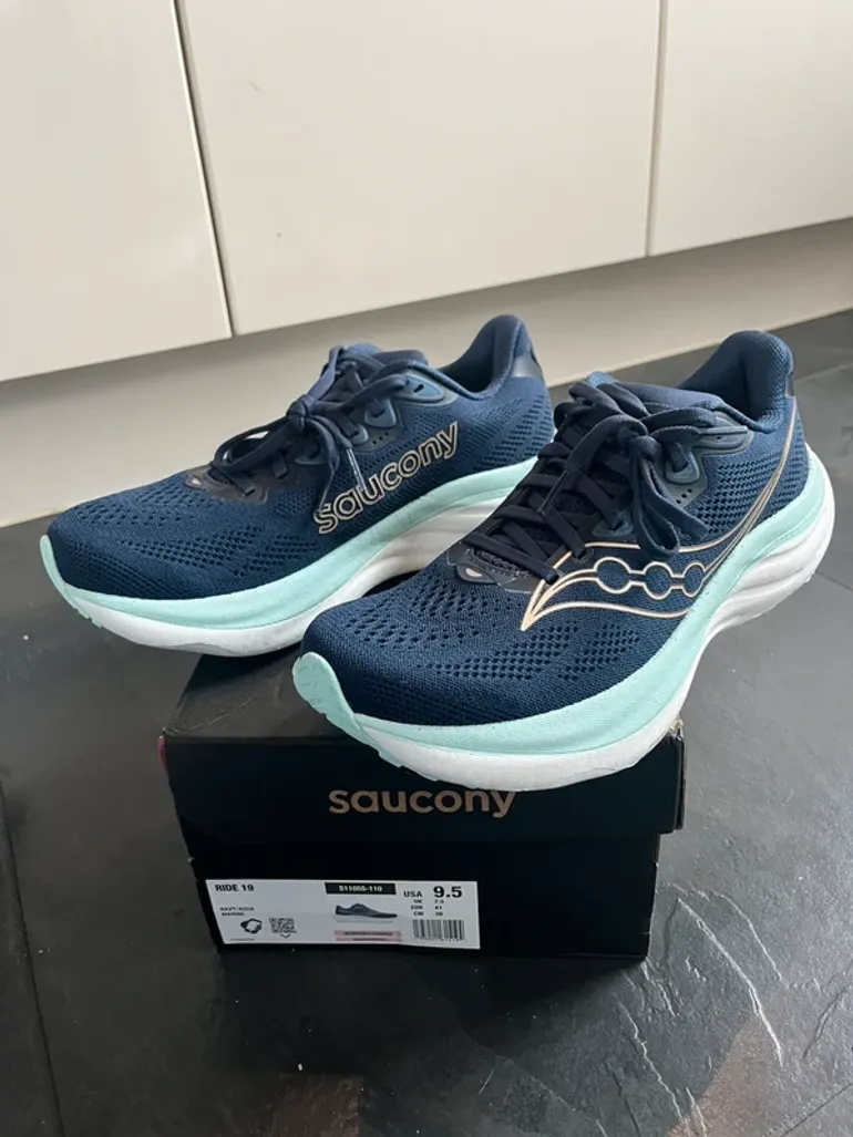 Used Saucony Ride 19 bike — image 3 of 4