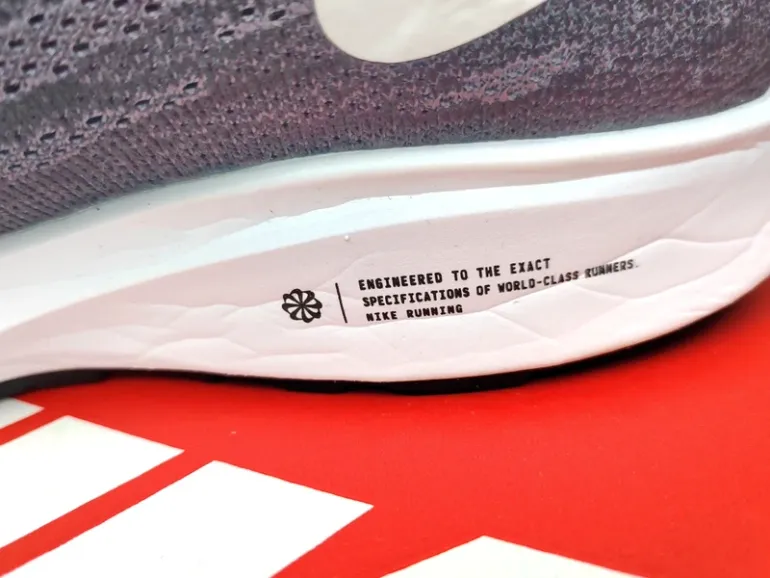 Used Lightweight Nike Zoom Pegasus 36 bike — image 7 of 9