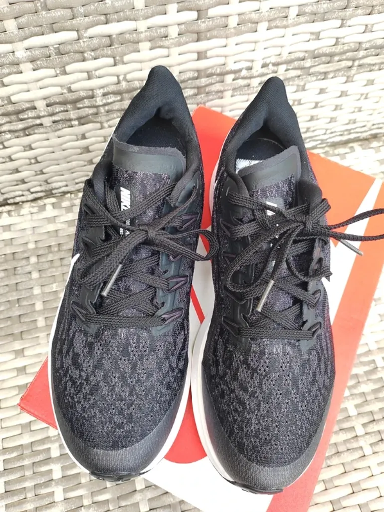 Used Lightweight Nike Zoom Pegasus 36 bike — image 5 of 9