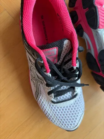 Used Asics Running Shoes Women bike — image 7 of 8
