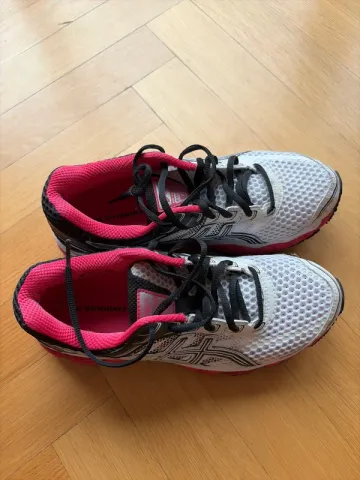 Used Asics Running Shoes Women bike — image 1 of 8