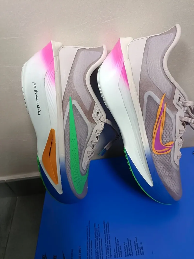 Used Nike FLY 6 Running Shoes