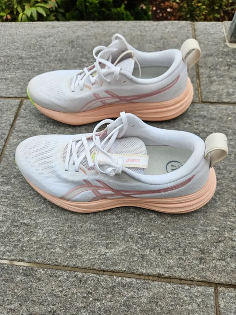 Asics Running Shoes Women bike usato — immagine 2 di 4
