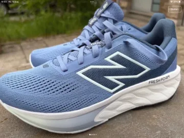 New Balance Running Shoes bike usato — immagine 1 di 5