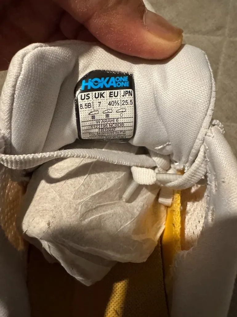 Hoka Arahi 6 Wide bike usato — immagine 8 di 9