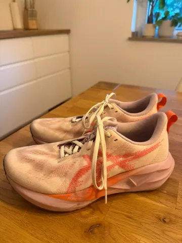 Käytetty Asics Novablast 5 bike — kuva 2 / 8