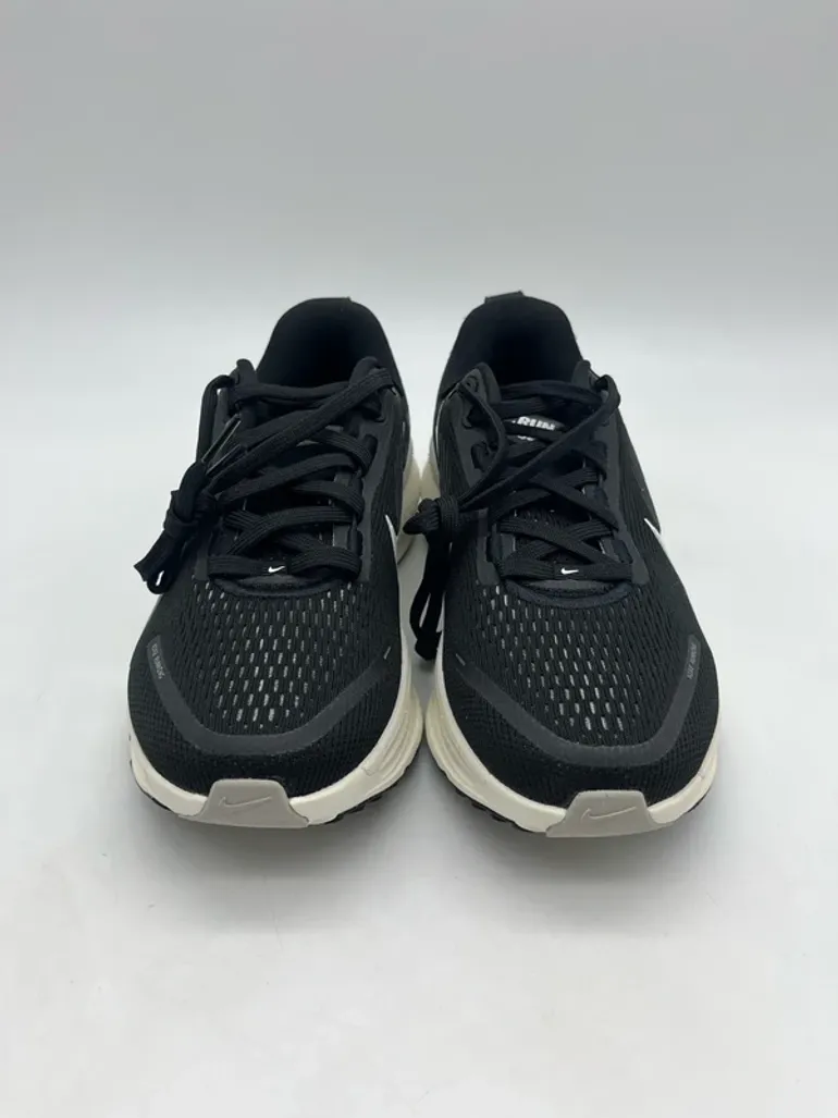 Used Nike Zoom Vomero 18 bike — image 3 of 6