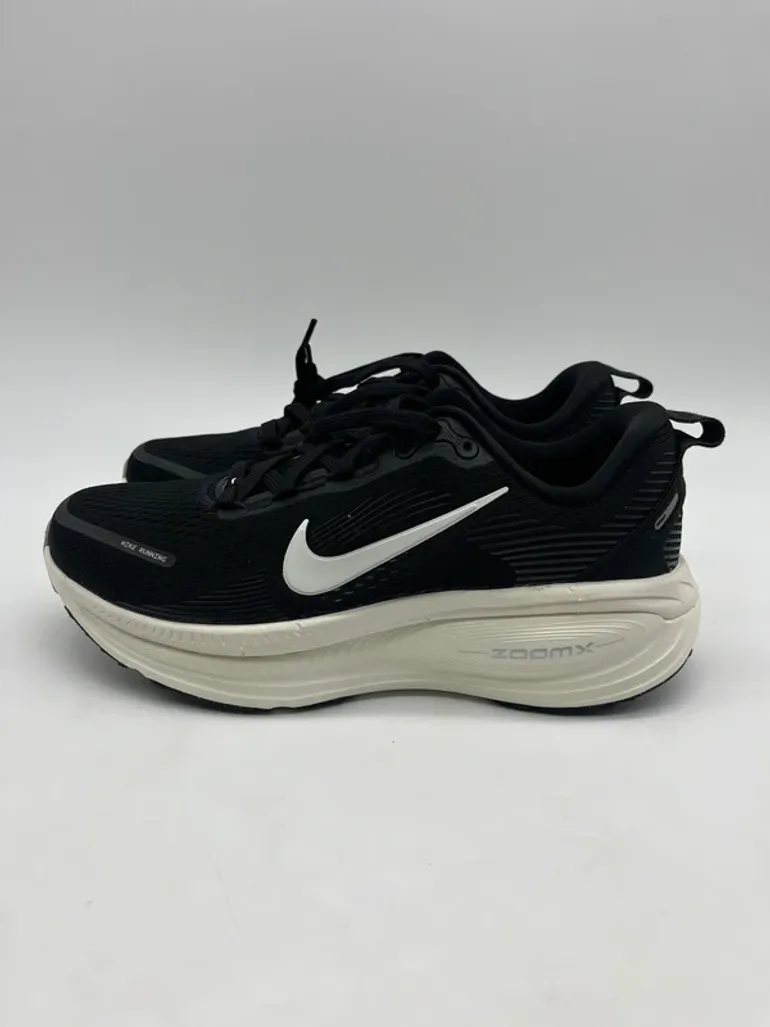 Used Nike Zoom Vomero 18 bike — image 1 of 6