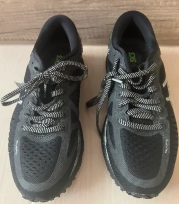 Used Asics MetaRun bike — image 2 of 4