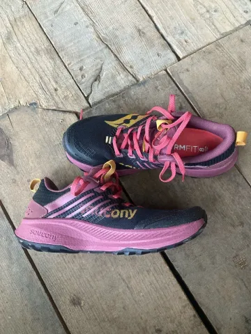 Used Saucony Trail Running Shoes bike — image 1 of 7