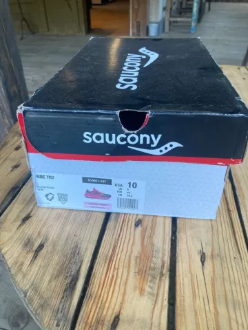 Used Saucony Trail Running Shoes bike — image 2 of 7