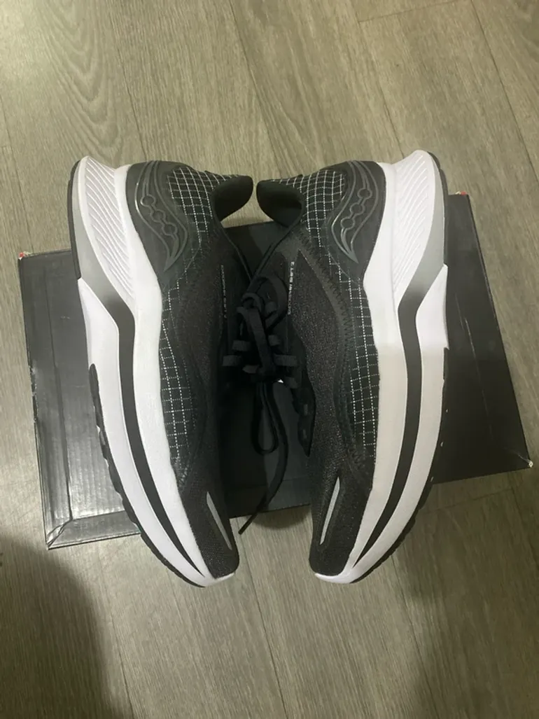 Used Saucony Endorphin Shift 2 bike — image 3 of 8