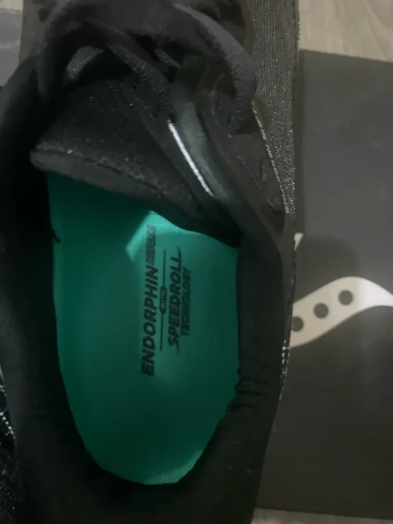 Used Saucony Endorphin Shift 2 bike — image 8 of 8