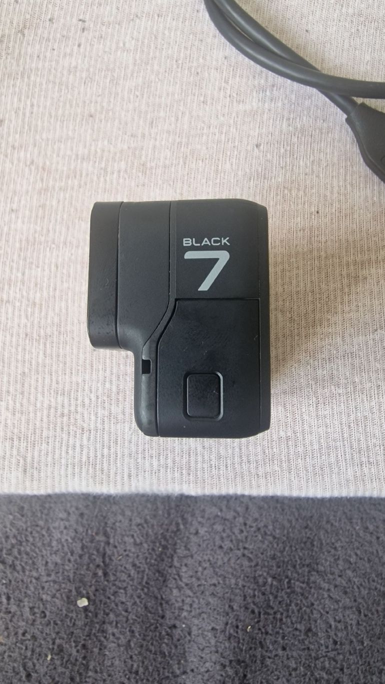 Used Go Pro Hero 7 Black 2018 bike — image 3 of 14