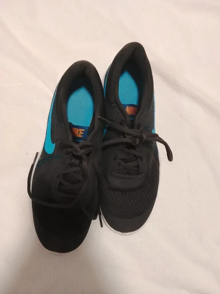 Used Nike Revolution 4 bike — image 2 of 4