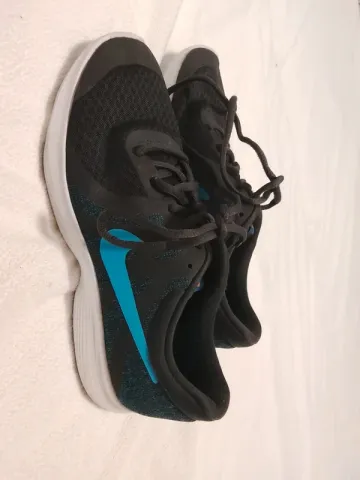 Used Nike Revolution 4 bike — image 1 of 4