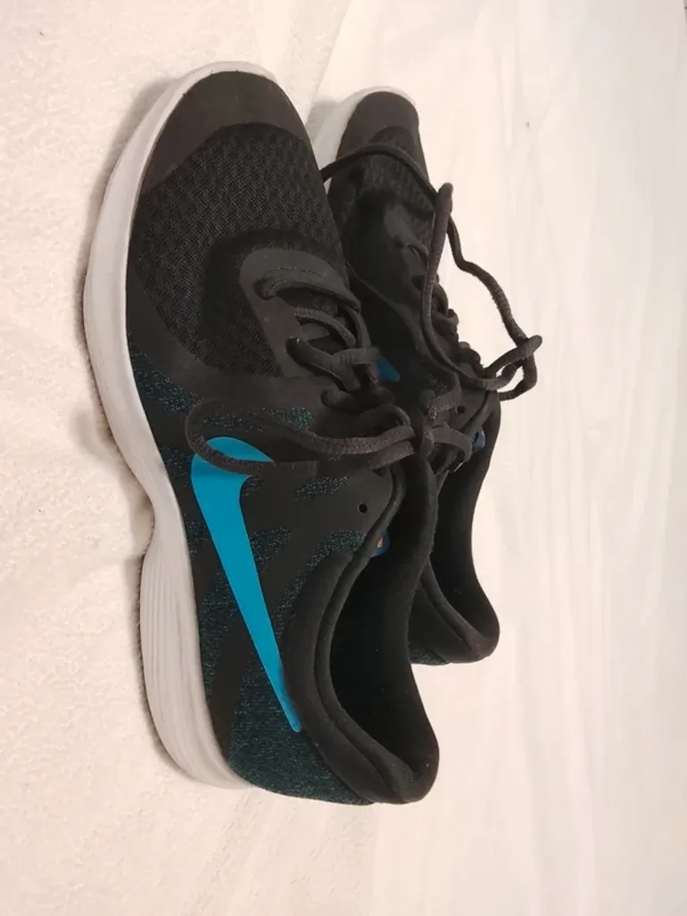 Used Nike Revolution 4 bike — image 1 of 4