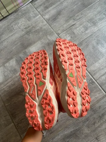 Used Brooks Cascadia 19 bike — image 3 of 3