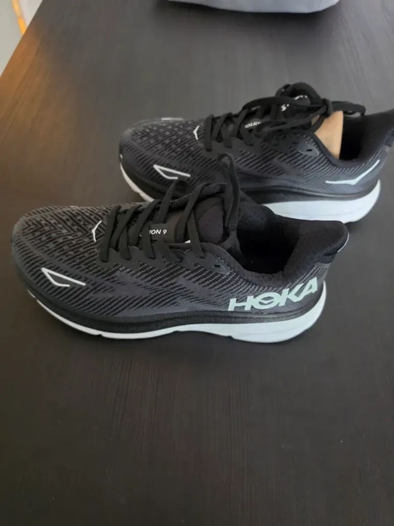 Used Hoka Laufschuhe bike — image 1 of 2