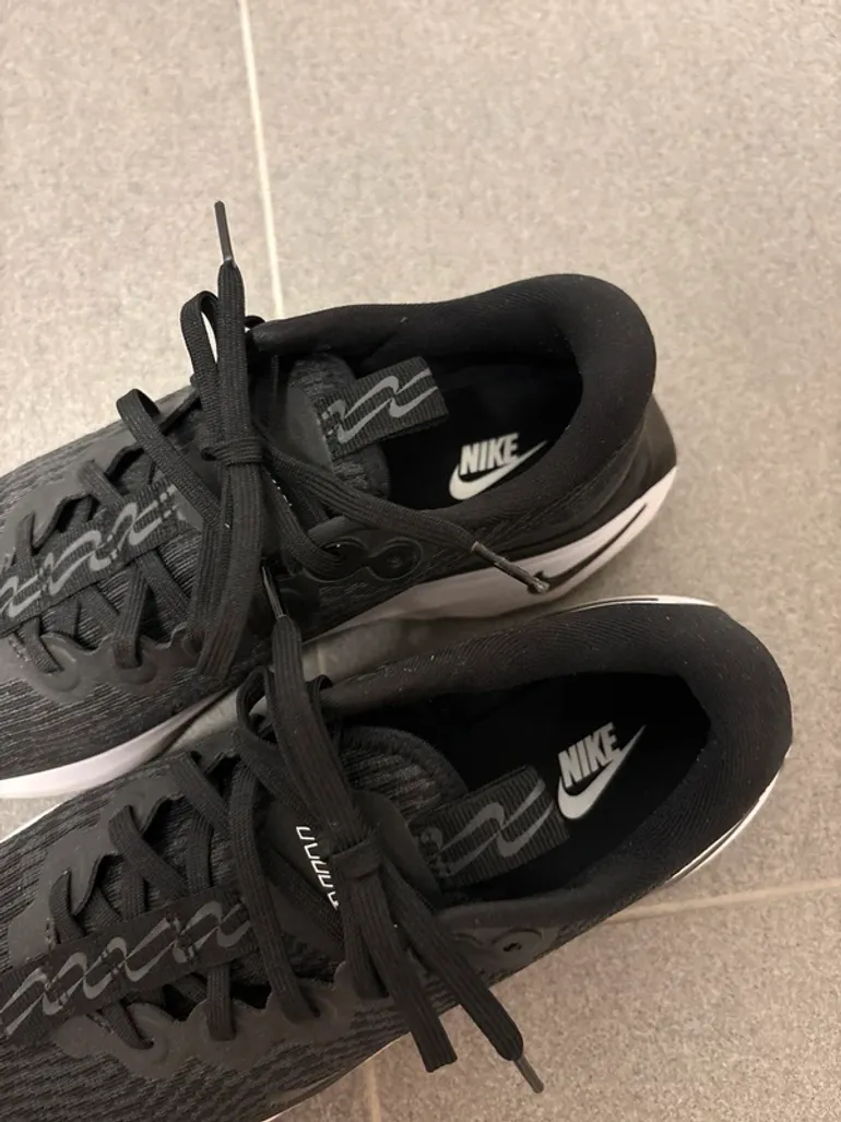Used Nike Laufschuhe bike — image 5 of 5
