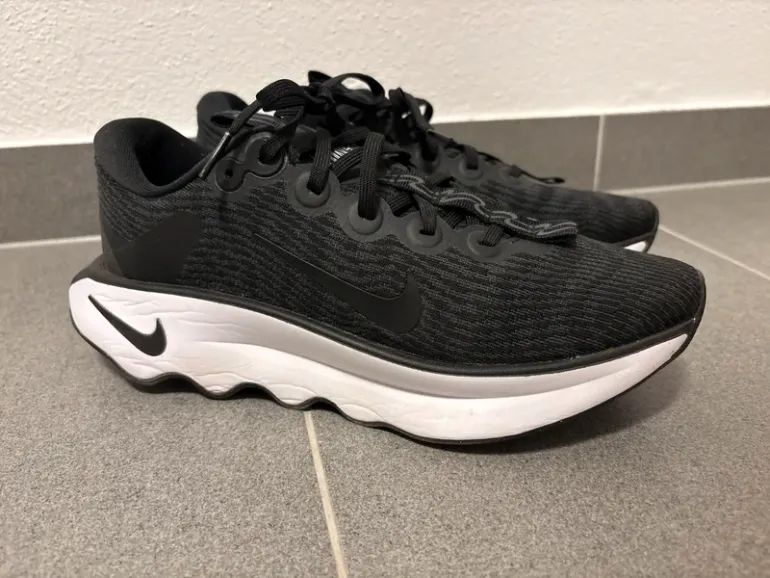 Used Nike Laufschuhe bike — image 1 of 5