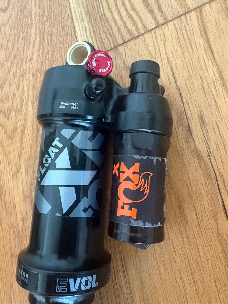 Fox Float X Performance 2024 bike usato — immagine 4 di 6