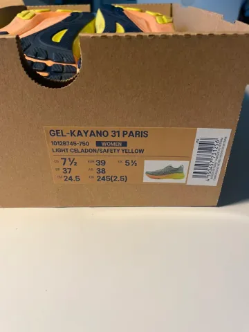 Used Asics Gel-Kayano 31 Paris 2024 bike — image 6 of 8
