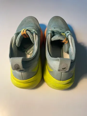 Used Asics Gel-Kayano 31 Paris 2024 bike — image 3 of 8