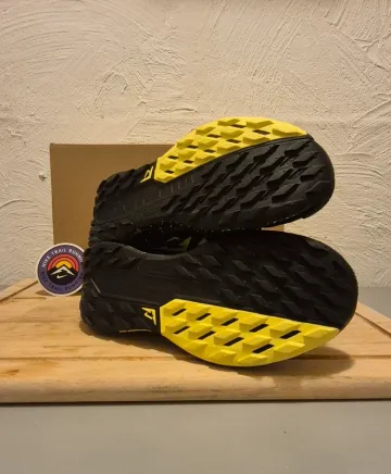 Used Lightweight Nike ReactX Pegasus Trail 5 bike — image 6 of 8