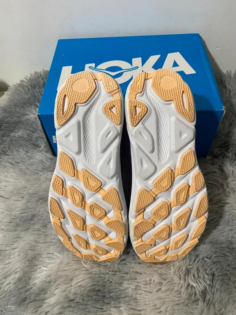 Hoka Clifton 9 bike usato — immagine 3 di 6