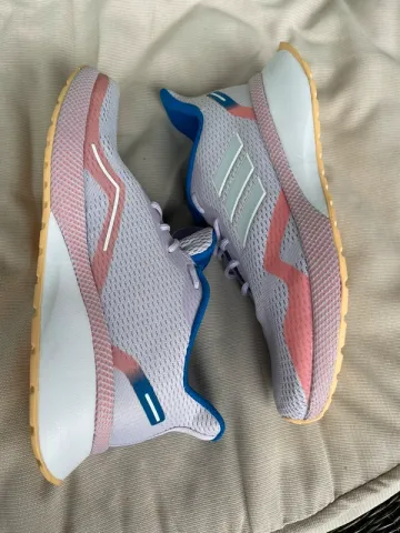 Used Adidas sneakers bike — image 4 of 5