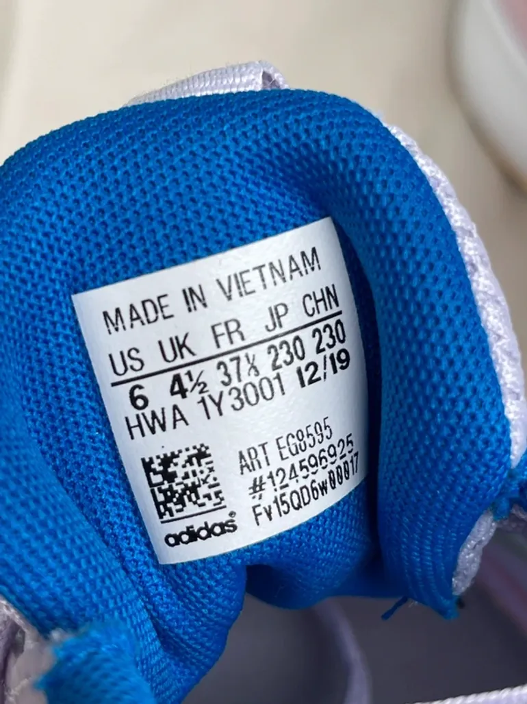Used Adidas sneakers bike — image 3 of 5