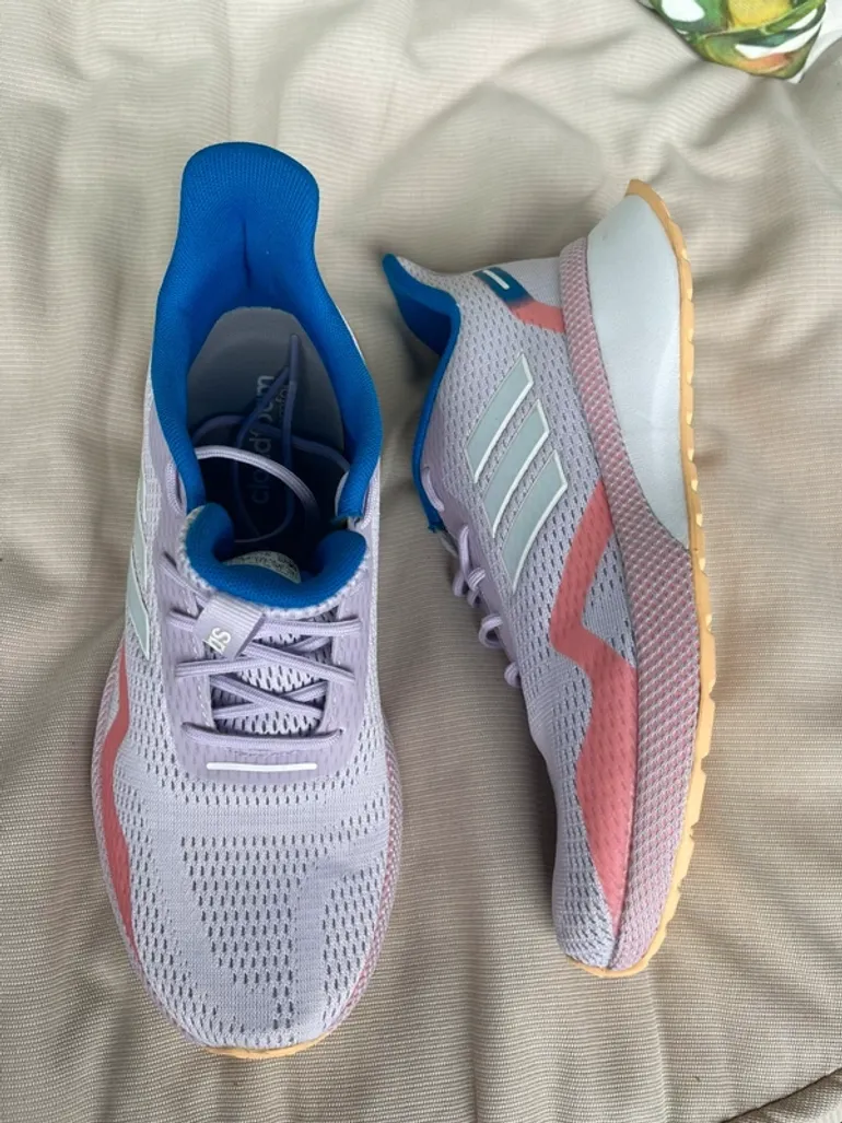 Used Adidas sneakers bike — image 5 of 5